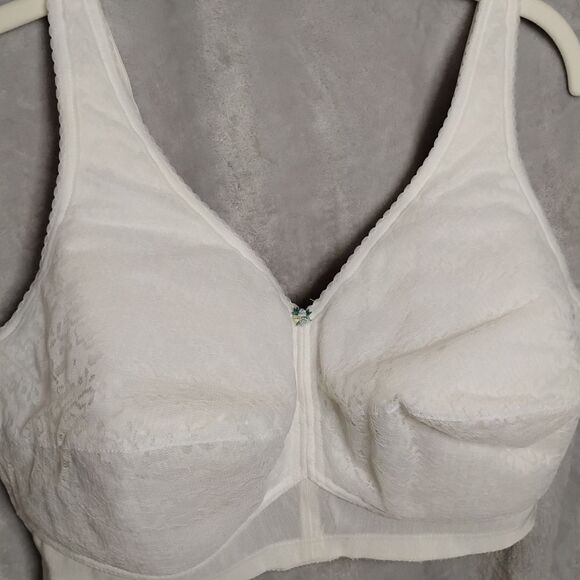 Mastectomy Bra One Of Many - Picture 2 of 3